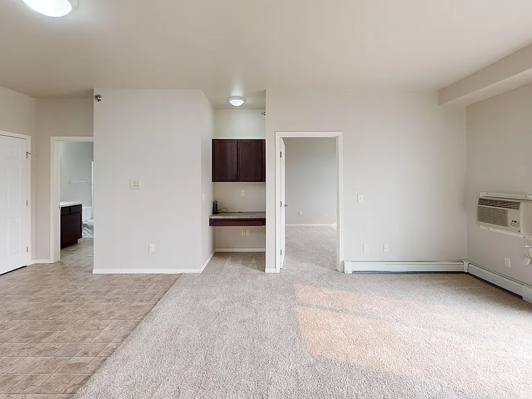 Crystal Creek Apartments — Photo 34