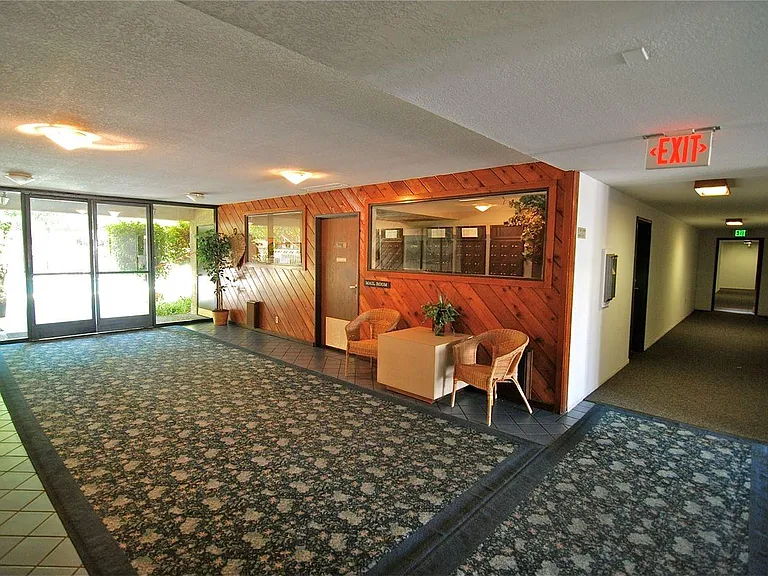 Fairmont — Photo 6