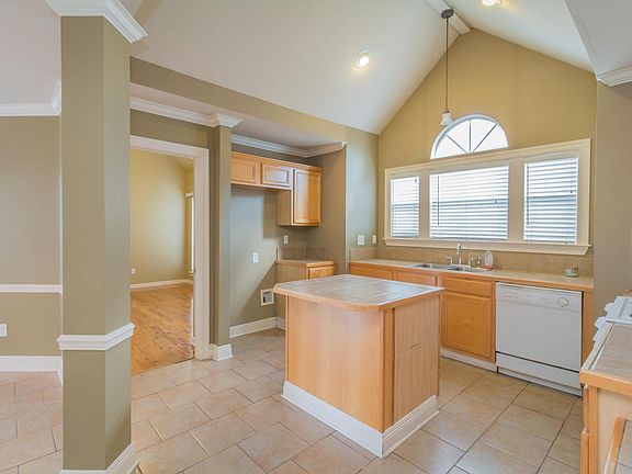 2nd image of 212 Manning Dr
