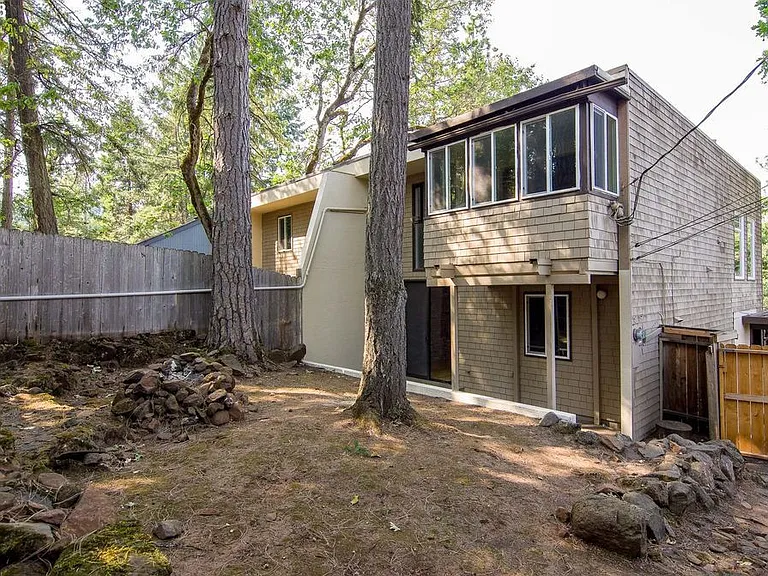 3444 Willamette St — Photo 23