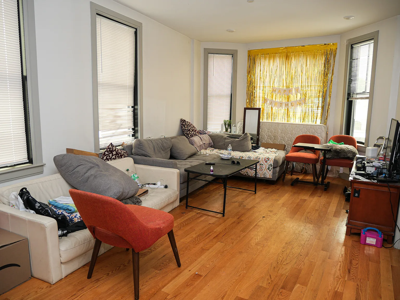 15-17 Maywood Street - 15-2 — Photo 1
