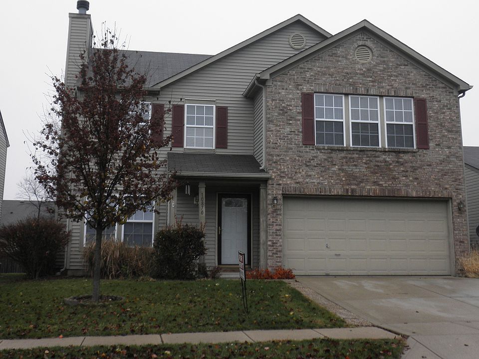 Large 2 story home in Plainfield school district