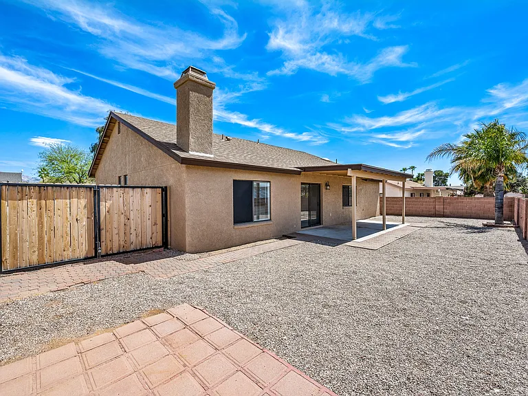 7929 N Supernova Dr — Photo 3