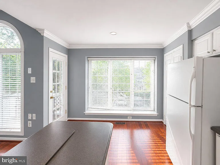 84 Andover Ct — Photo 9