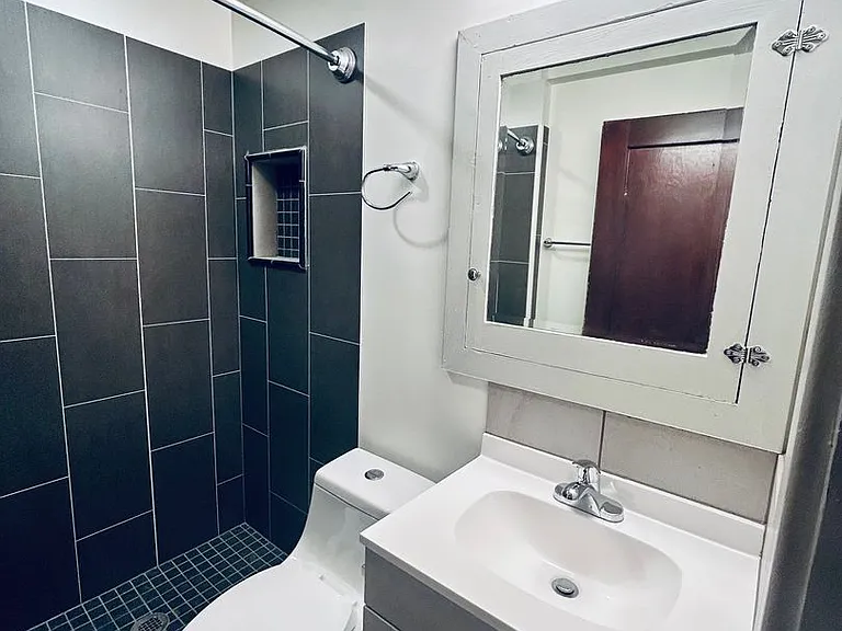 207 Yakima St — Photo 15