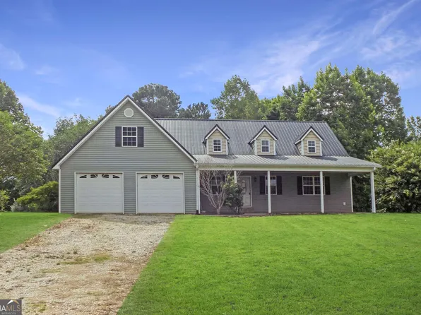 835 County Road 693, Roanoke, AL 36274