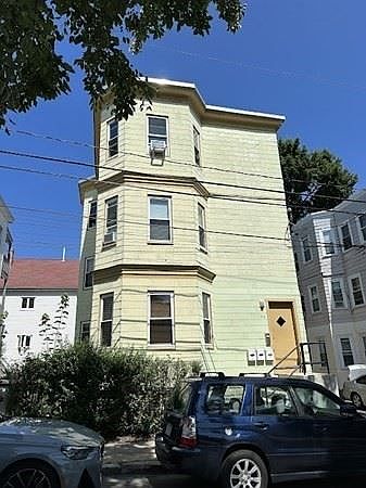 1st image of 64 Moreland St