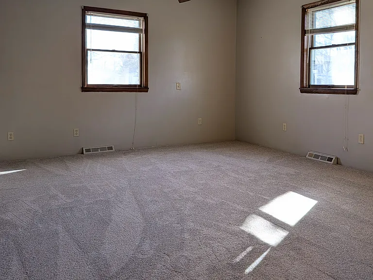 44 Bank St #44 BANK ST — Photo 7