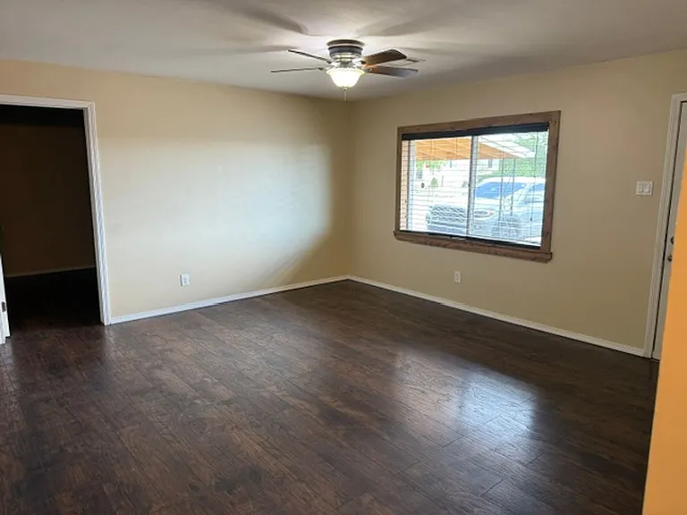 2913 N Mann Dr — Photo 4