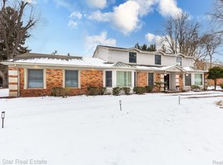 7301 Mohansic Dr, Bloomfield Hills, MI