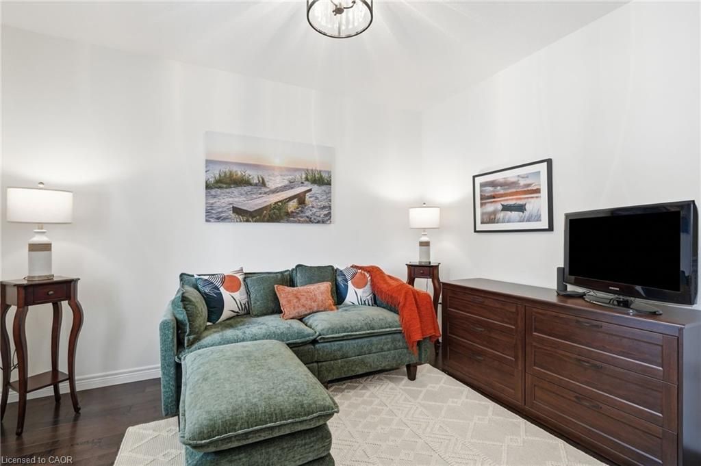 35 Finton Ln, Hamilton, ON - View 5