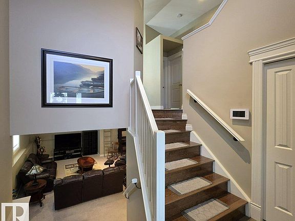 3rd image of 86 Linksview Dr