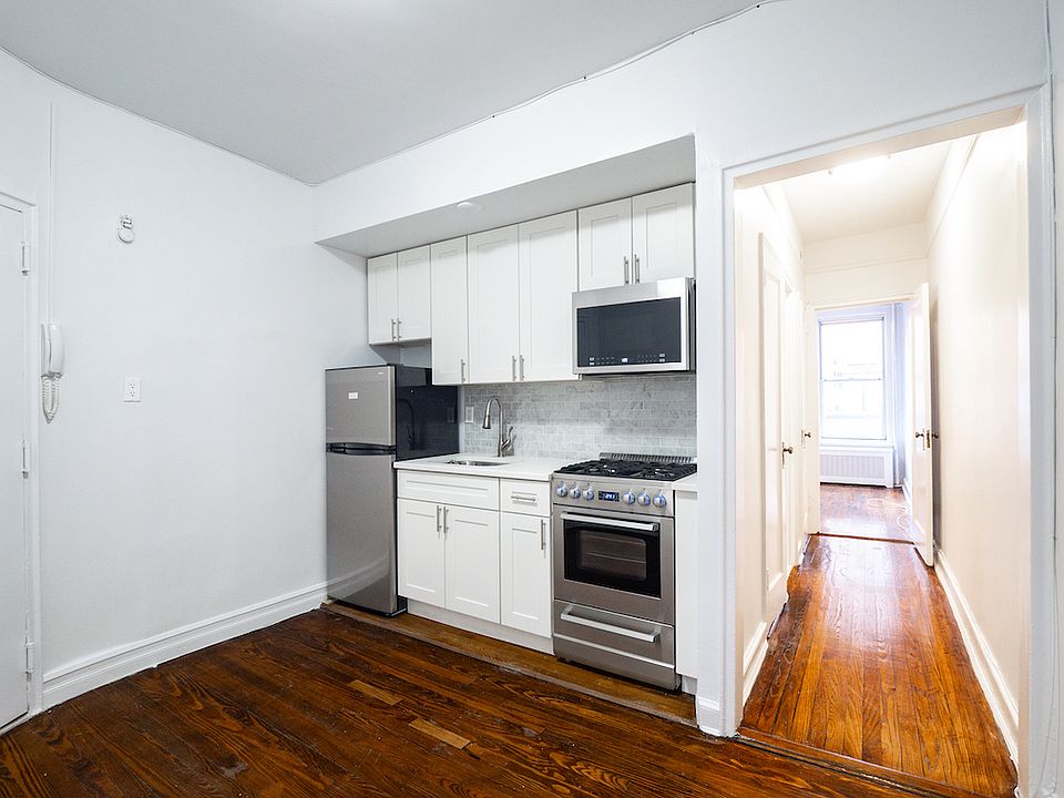 1st image of 348 W 45th St APT 4D