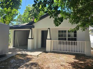1015 Queen St S, Saint Petersburg, FL 33712