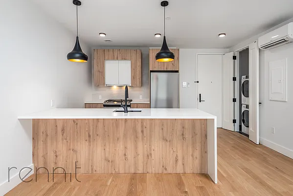 Rented by Rennit Inc. | media 4