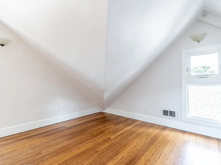 2314 Hoyt Ave #D — Photo 8