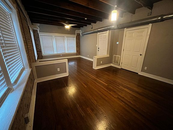 3rd image of 609 E 43rd St #3
