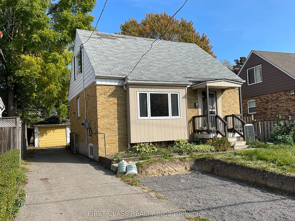 11 Ellington Dr #S1