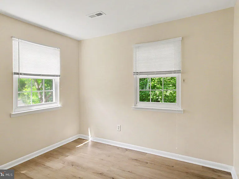 831 Jackson St #A — Photo 17