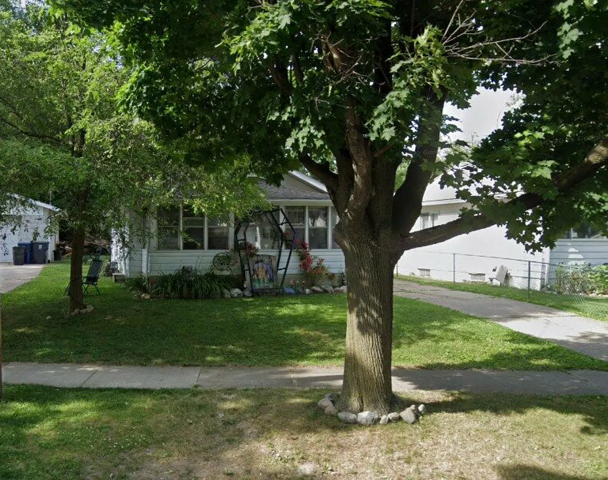 2 bed, 748 sqft, $950 — Photo 1