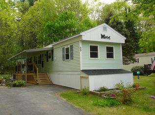 59 Patio Park Ln, Gorham, ME 04038