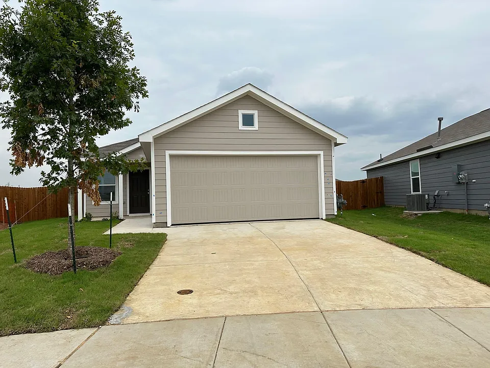 3601 Kinglet Ct
