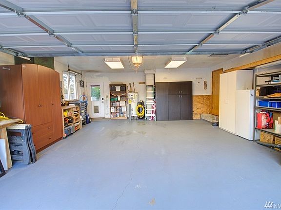 2nd image of 529 Hidden Forest Dr SE