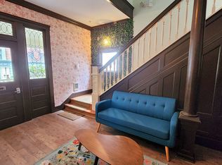 1634 NW Everett St APT 201, Portland, OR 97209