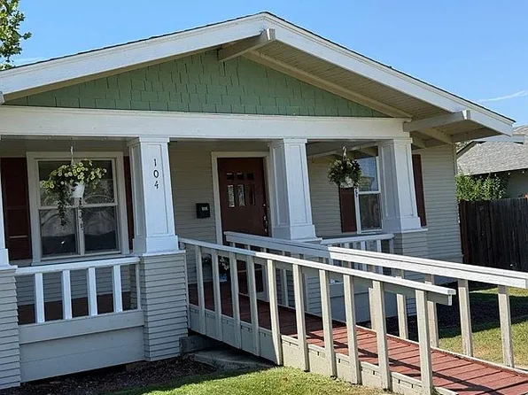 104 Birch Ave, Grandview, WA 98930