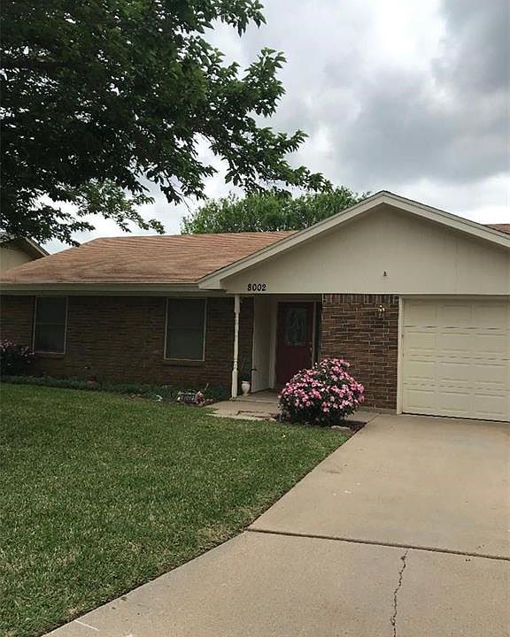 1st image of 8002 Bonnie Cir