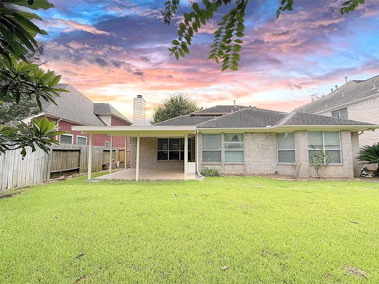 12238 Ashford Valley Dr — Photo 32