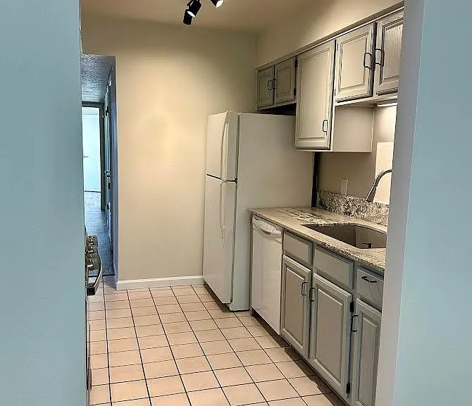 4232 Trinity Pl NW — Photo 6