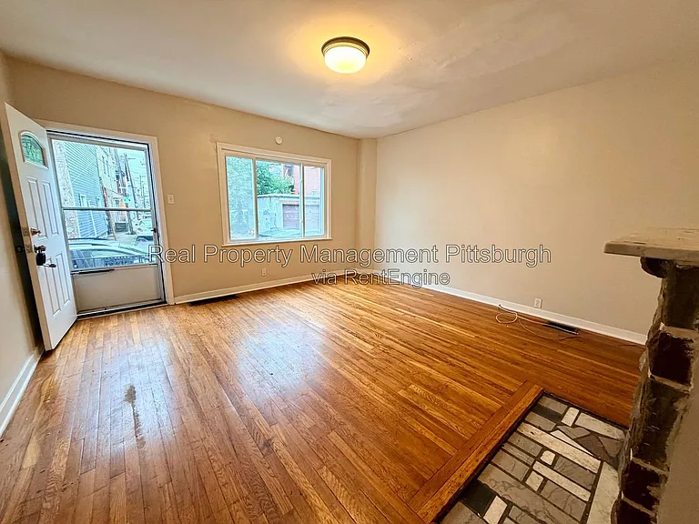 207 Edmond St — Photo 3