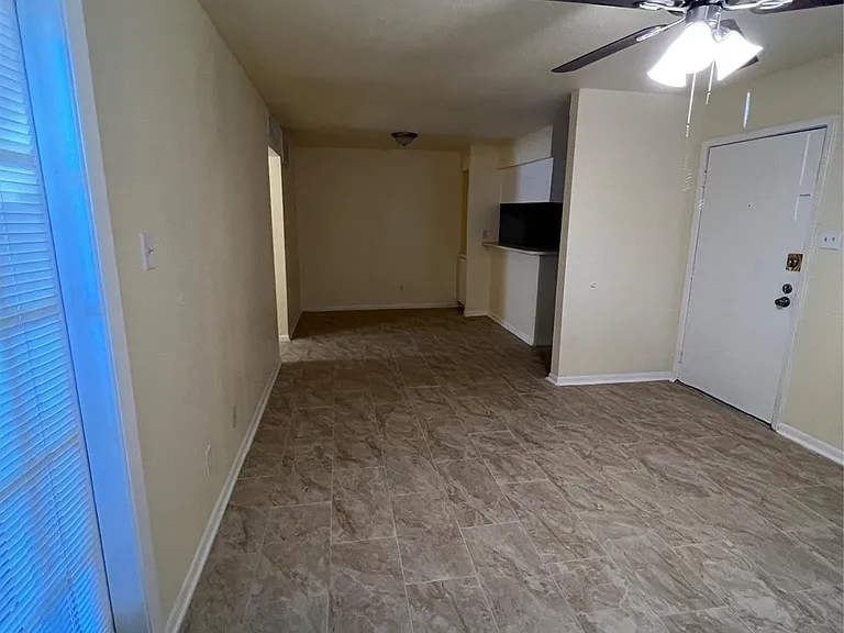 9000 Bissonnet St #705 — Photo 6