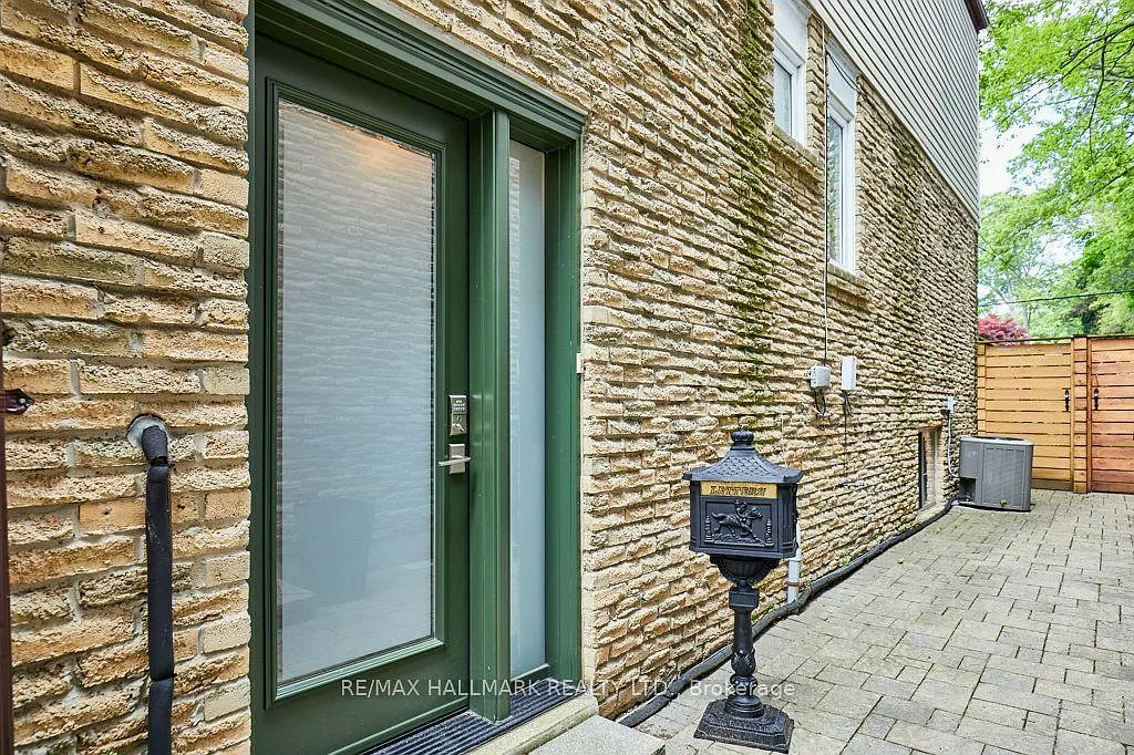 3 bed, $4,795 — Photo 2