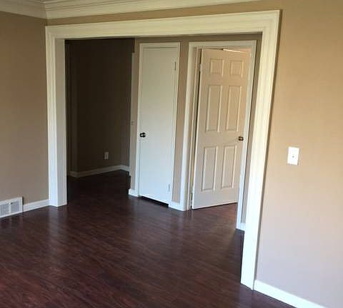 4th image of 8256 Smiley Ave
