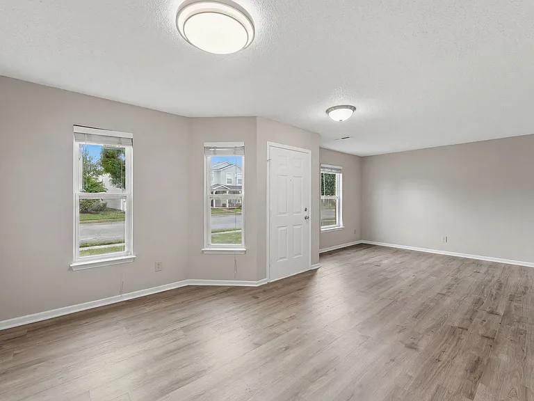 12691 Endurance Dr — Photo 9