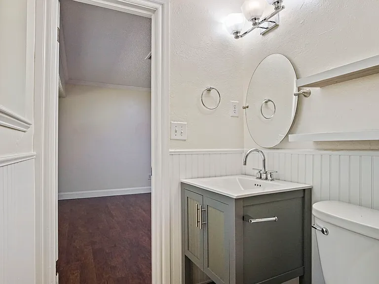 625 Hawthorne Pl — Photo 31