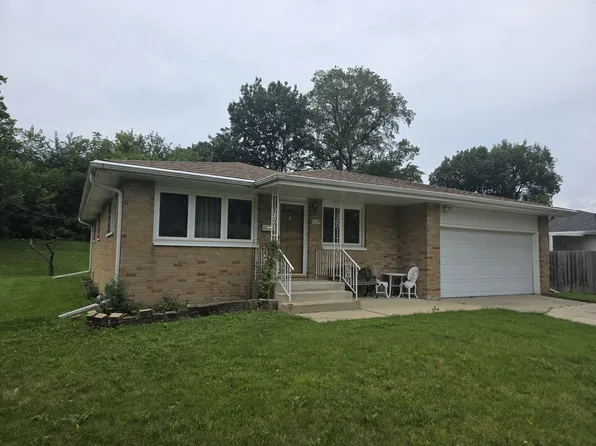 1019 Harmony Dr, Montgomery, IL 60538