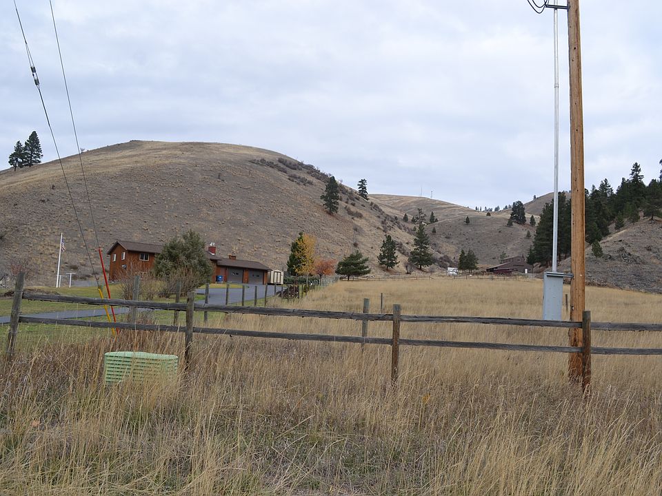 2nd image of Nhn Miller Creek Rd #Bruin