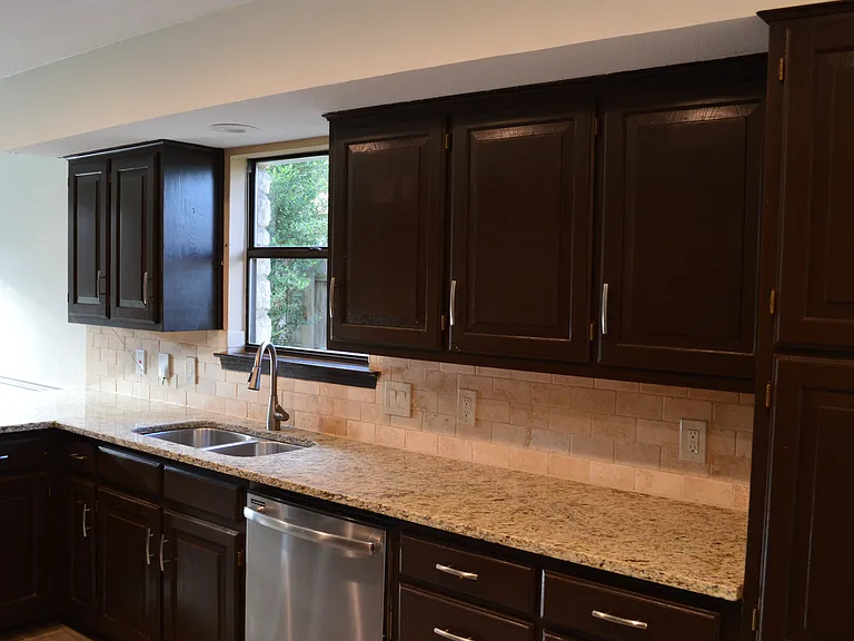 1722 Zimmerman Ln — Photo 11