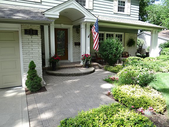 2nd image of 710 Liberty Bell Ln