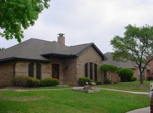 2103 Whitehurst Ln, Carrollton, TX 75007