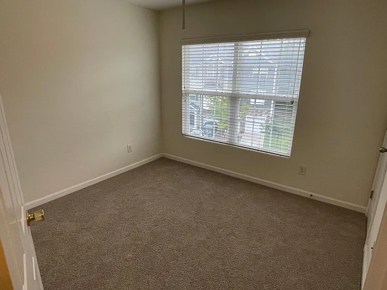 1668 Holly Grove Way — Photo 27