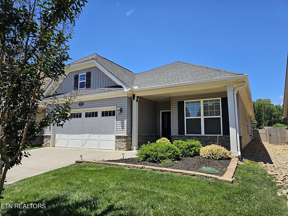 1st image of 12055 Woodhollow Ln