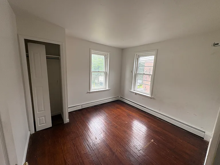 231 Charles St — Photo 8
