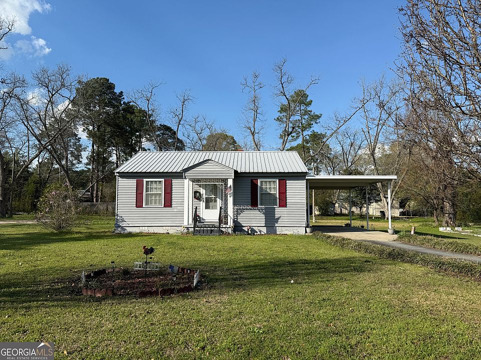 1st image of 122 Edgewood Dr