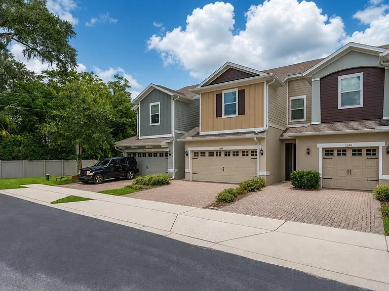 2394 Britwell Pl — Photo 3