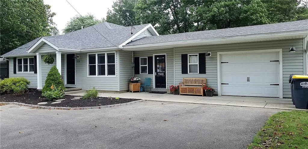 5118 S 50 W photo 1