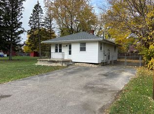 2311 Lincoln Manor Dr, Flint, MI 48507